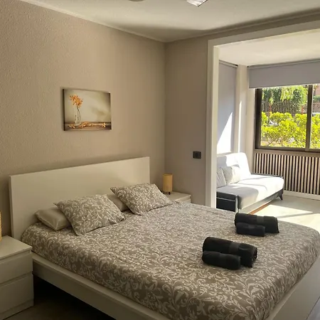 Daire Castle Harbour 460